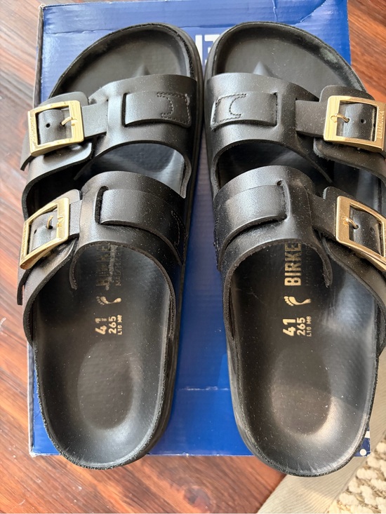 Birkenstock Shoes - Birkenstock St. Barths shiny leather with gold hardware